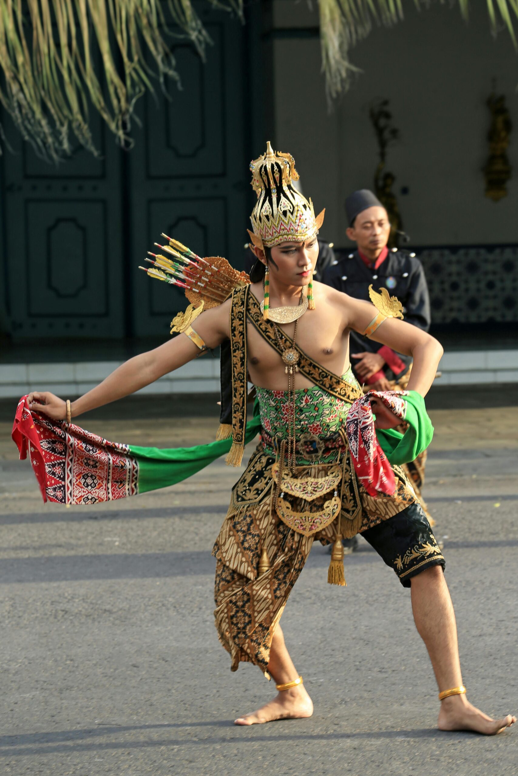 Politik Jawa: Falsafah Kepemimpinan Tradisional yang Bertumpu pada Harmoni dan Wibawa