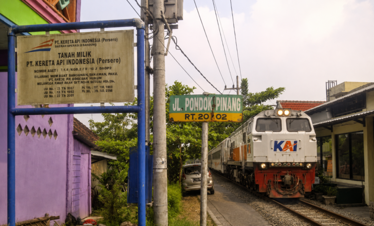 REL BENGKONG