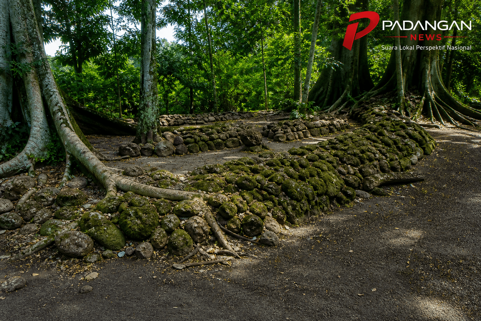 Sejarah Desa Leran : Dari Perkampungan Suku Lor Persia Abad 10 M